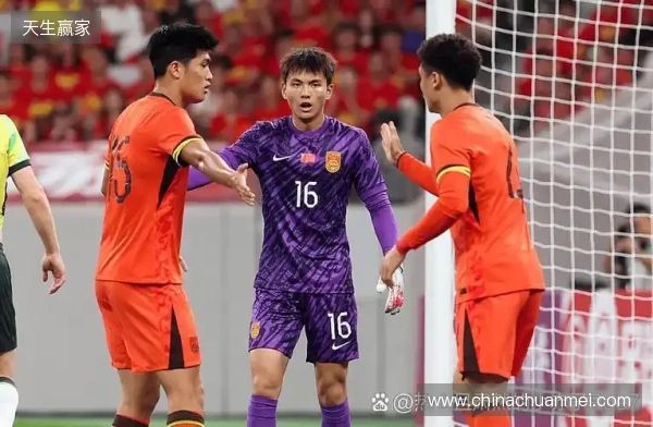 媒体人热议U23国足半场：泰国速度快，李昊又救命了，黄牌是隐患